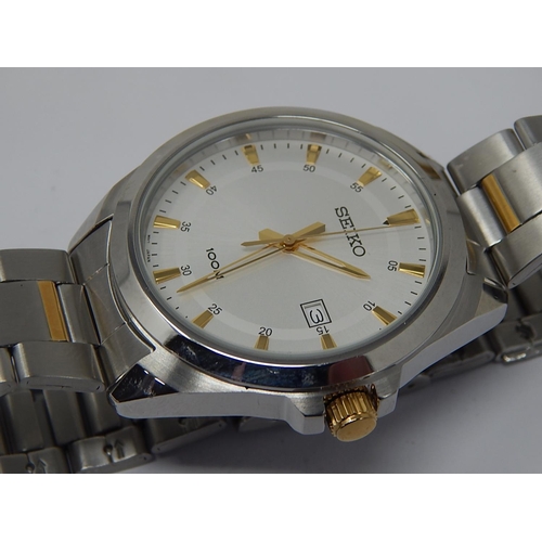 26 - Gentleman's Seiko Wristwatch with Date Aperture: Working When Catalogued.