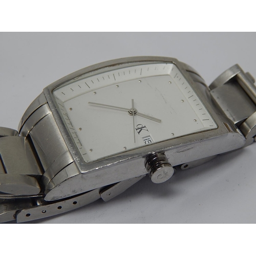 28 - Gentleman's Calvin Klein Wristwatch with Date Aperture: Working When Catalogued.