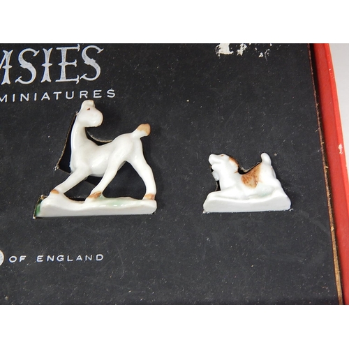 603 - Wade Whimsies Porcelain Miniatures, Set 5 in Original Box