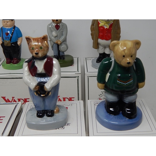 611 - Wade: Figures in Original Boxes Including Camping Bear, Arthur Hare, Gypsy Catkins etc (8) Tallest 1... 