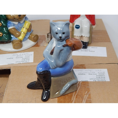 617 - Wade: Figures in Original Boxes Including Panto Dame, Mr & Mrs Snowman Salt & Pepper, Toybox Clown e... 