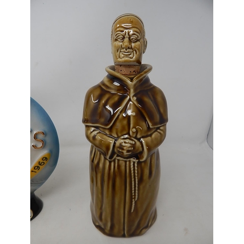 631 - Abbots Choice Scotch Whisky Decanter formed as an Abbot together with an American 1969 Beam Bourbon ... 