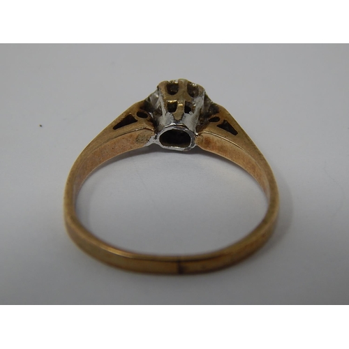 129 - 9ct gold vintage diamond solitaire cathedral setting ring. 732579