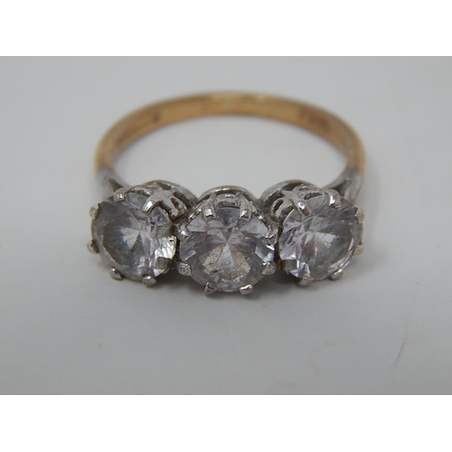 142 - 2 x 9ct gold rings 2157