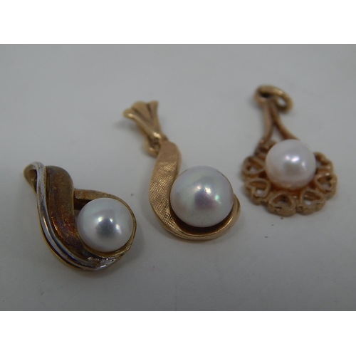 155 - 3 x 9ct gold pearl pendants: 5251