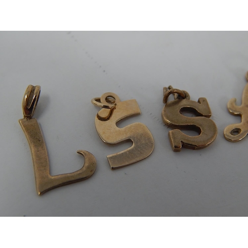 161 - 5 x 9ct gold S, L and C letter pendants and charms: 9775