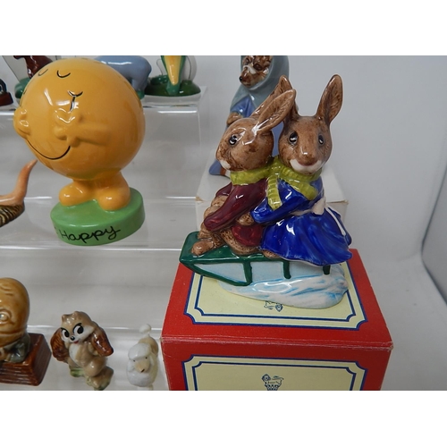 637 - WADE: Large Quantity of Figures: Some Boxed (lot)