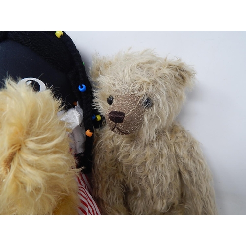 538 - Quantity of Teddy Bears & Rag Doll: Makers Including Steiner, Paddingtons etc (5)