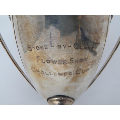 123 - Silver Trophy Cup & Lid on Stand: Hallmarked London 1921 by Goldsmiths & Silversmiths: Height 31cm: ... 