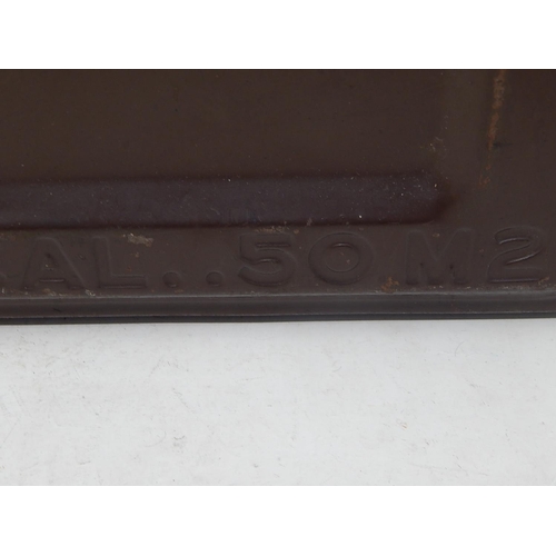 555 - WWII USA Metal Ammunition Box: CAL 50 M2: Measuring 30.5cm wide x 15cm deep x 19.5cm high