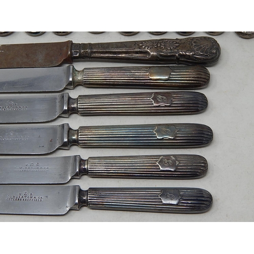 211 - Set of 6 Kings Pattern Dinner Knives & 6 Dessert Knives together with a further quantity of antique ... 