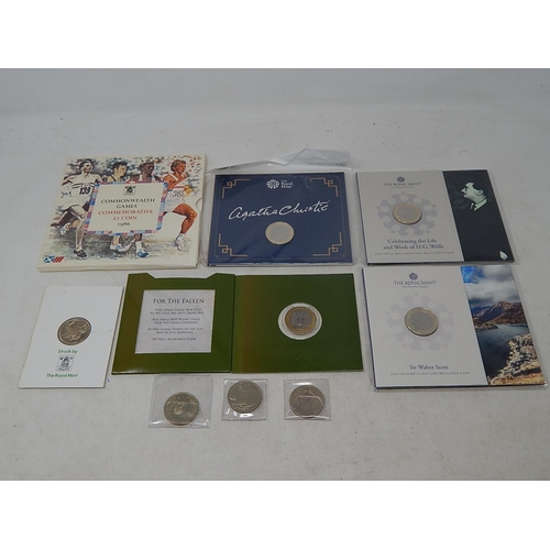 996 - Quantity of Two Pound Packs Including WWI Centenary, HG Wells, Agatha Christie, Also Old £2 Coins: 1... 