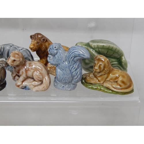 655 - Large Quantity of Wade Whimsies (lot)