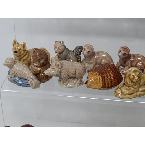 655 - Large Quantity of Wade Whimsies (lot)