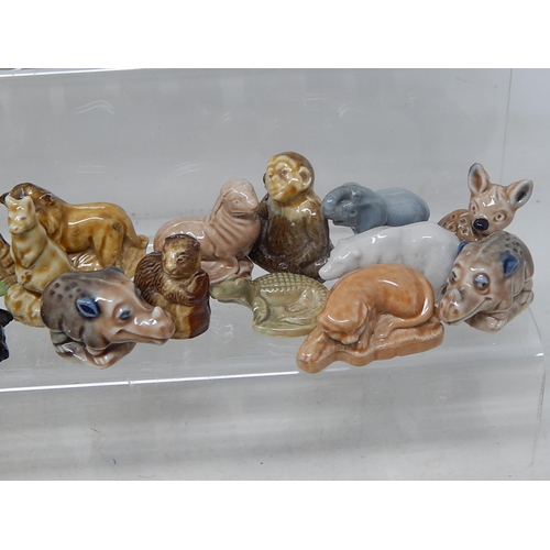 655 - Large Quantity of Wade Whimsies (lot)