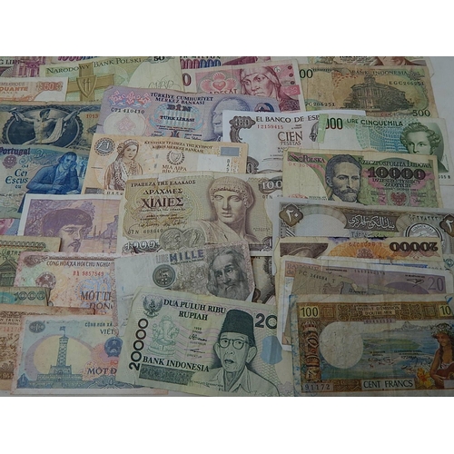 783 - World Banknotes from a Private Collection.