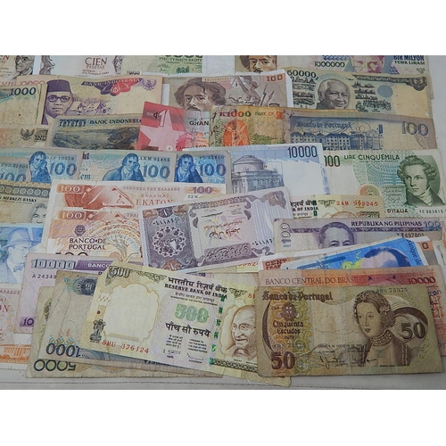 784 - World Banknotes from a Private Collection.