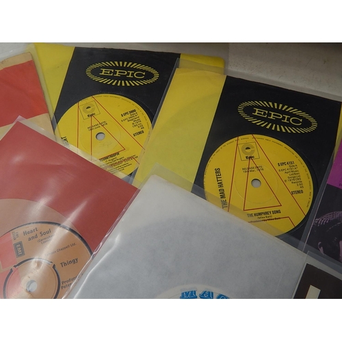 681 - A collection of 100 45rpm singles all housed in plastic sleeves these records come from the estate o... 