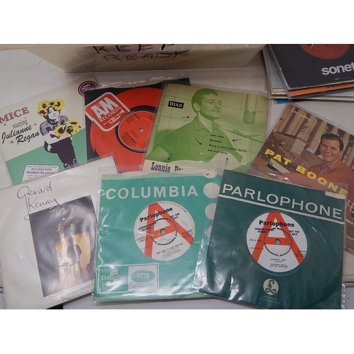 682 - A collection of 100 45rpm singles all housed in plastic sleeves and in great condition these singles... 