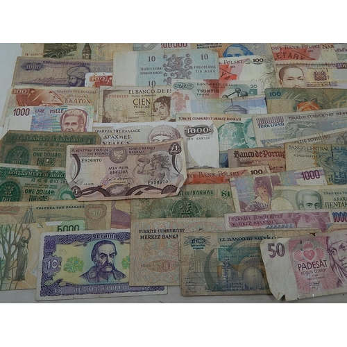 789 - World Banknotes From a Private Collection.