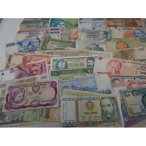 781 - World Banknotes from a Private Collection.