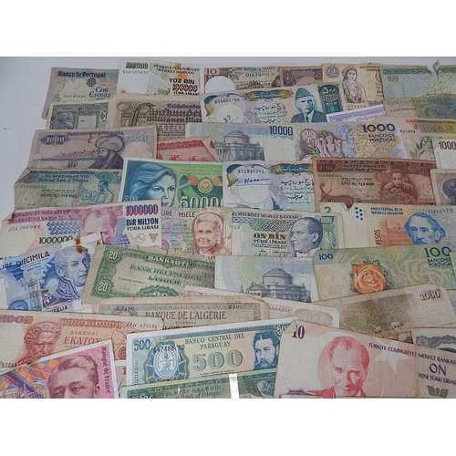 781 - World Banknotes from a Private Collection.