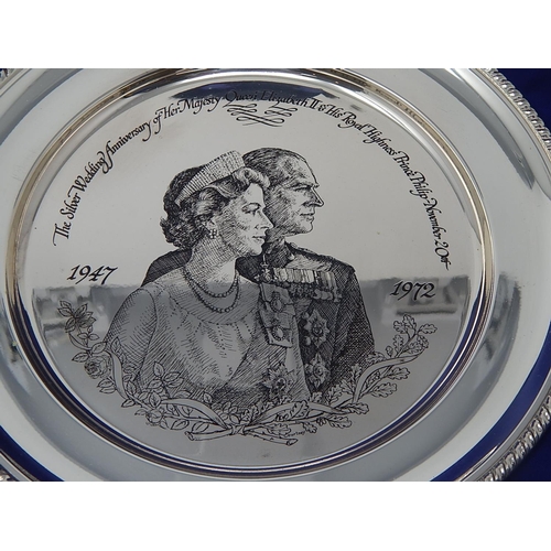 252 - The Royal Anniversary Silver Plate: Hallmarked London 1972 by John Pinches: Measures 25cm diameter: ... 