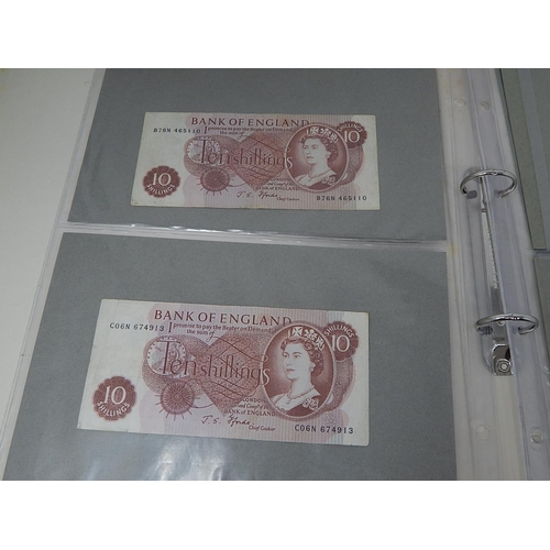 899 - Folder Containing 14 Ten Shilling Banknotes, £1 Note & Armed Forces £1 Note.