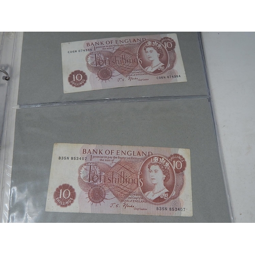 899 - Folder Containing 14 Ten Shilling Banknotes, £1 Note & Armed Forces £1 Note.