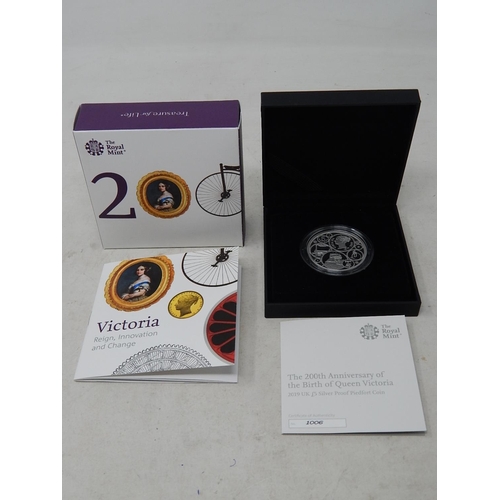 944 - The 200th Anniversary of the Birth of Queen Victoria 2019 UK £5 Silver Proof PIEDFORT Coin about as ... 