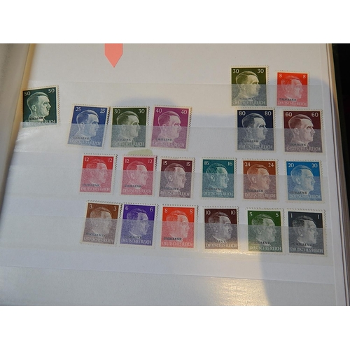 842 - A massive lifetime collection of Stamps including Gibraltar, Spain, Czechoslovakia, Malaya, Japan, C... 