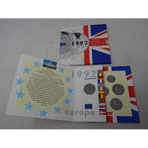 949 - UK Brilliant Uncirculated Coin Collection 1992 including the scarce Dual Date 50p, about as struck a... 