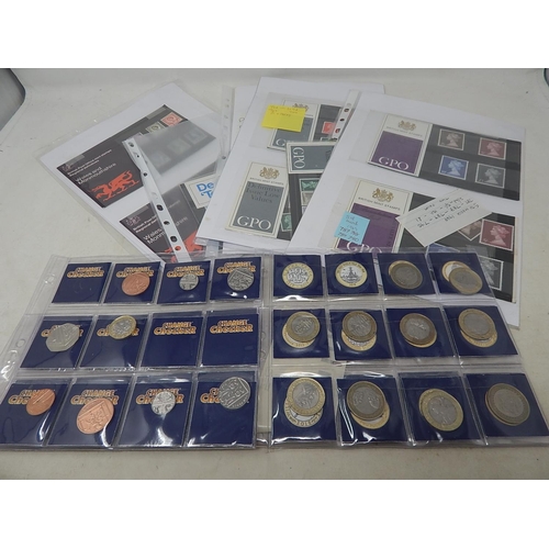 968 - Collection of 17 x Commemorative £2 coins in Change Checker packs; other misc coins also in Change C... 