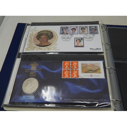 970 - The Royal Family collection of Coin Covers, etc housed in collector's album, noted 6 x £5 coin cover... 