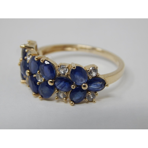 278 - 9ct Yellow Gold Ring Set with 2.75cts of Sapphires & 0.50cts of White Zircons: Ring Size N/O