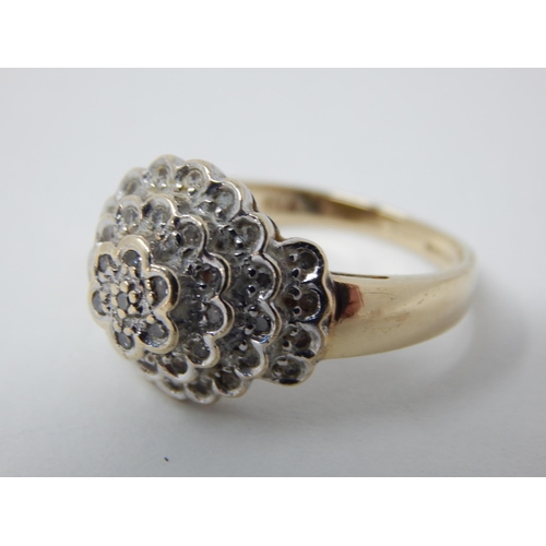 31 - 9ct Yellow Gold & Diamond Cluster Ring Set with 0.50cts of Diamonds: Size N: Weight 4.4g
