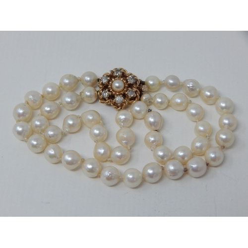 36 - 9ct Gold & Diamond Set Pearl Bracelet: The Diamonds Estimated @ 0.80cts