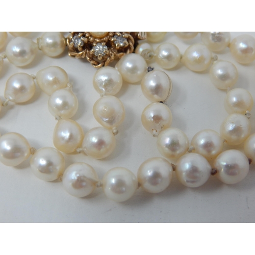 36 - 9ct Gold & Diamond Set Pearl Bracelet: The Diamonds Estimated @ 0.80cts