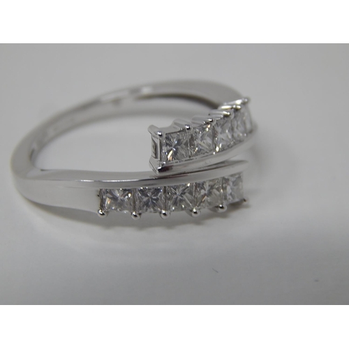 48 - Platinum Set 1.00ct Diamond Crossover Ring: The Diamonds G/H VS1: Ring Size P/Q: Platinum Weight 4.8... 