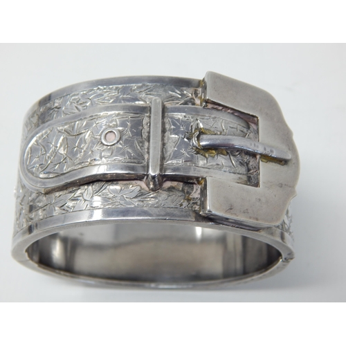 52 - Cast Silver Buckle Depicting George & The Dragon: Hallmarked Birmingham 1988 together with a large w... 