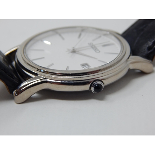 58 - Gentleman's Seiko Wristwatch, Serial No: 090172 with Date Aperture & Sweep Seconds Hand, Sapphire Cr... 