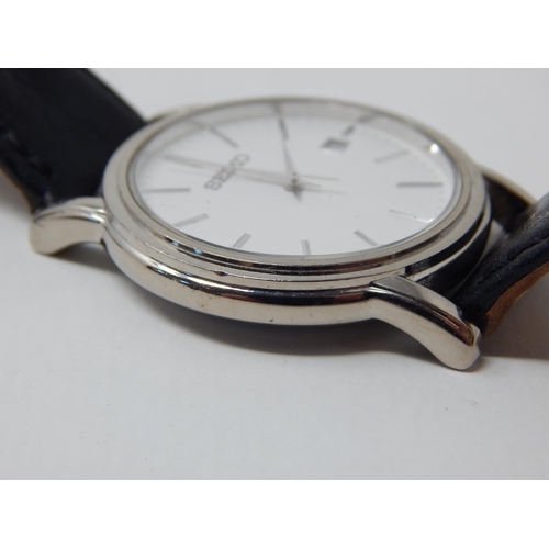 58 - Gentleman's Seiko Wristwatch, Serial No: 090172 with Date Aperture & Sweep Seconds Hand, Sapphire Cr... 