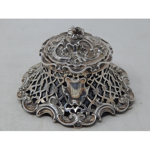 65 - Victorian Silver Inkwell: Hallmarked London 1840 by George Fox: Gross weight inc liner 589g