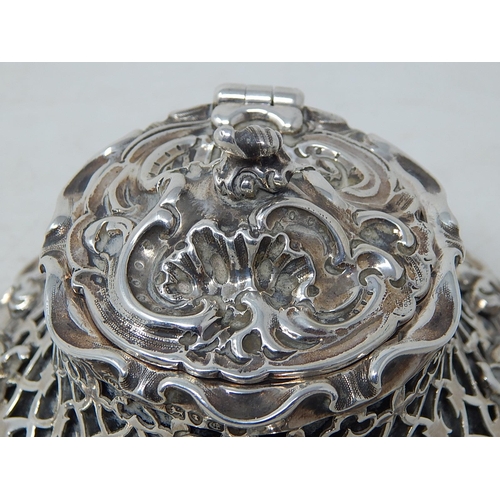 65 - Victorian Silver Inkwell: Hallmarked London 1840 by George Fox: Gross weight inc liner 589g