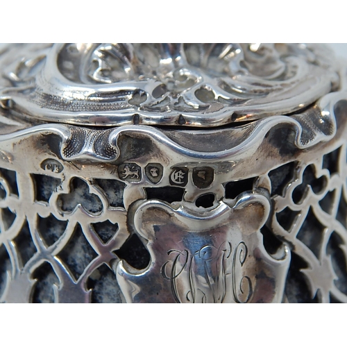 65 - Victorian Silver Inkwell: Hallmarked London 1840 by George Fox: Gross weight inc liner 589g