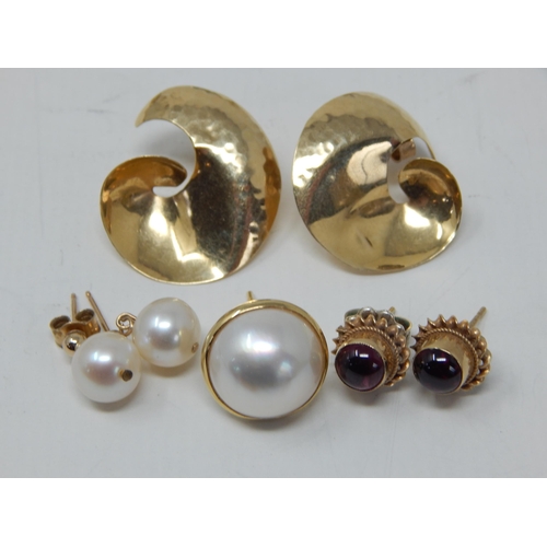 70 - Three Pairs of 9ct Yellow Gold Earrings together with an odd 9ct gold earring: Gross weight 8.4g
