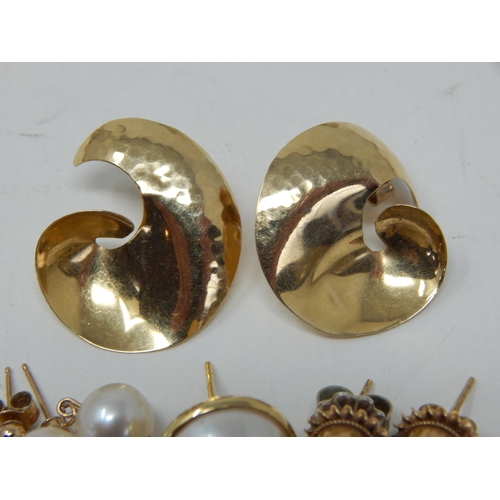 70 - Three Pairs of 9ct Yellow Gold Earrings together with an odd 9ct gold earring: Gross weight 8.4g