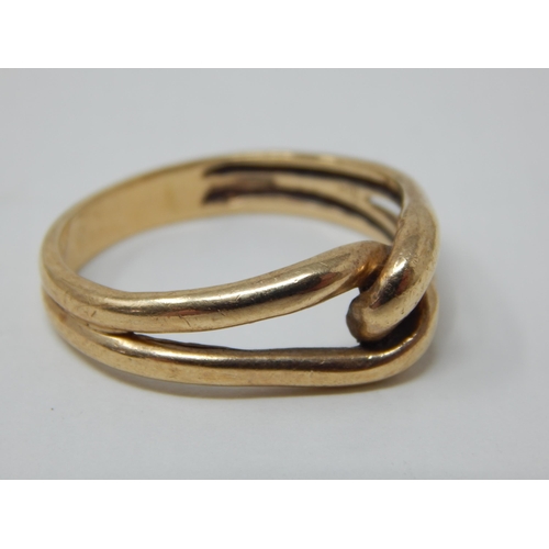 73 - 10ct Yellow Gold Ring of Knot Design: Ring Size Q: Weight 4.7g