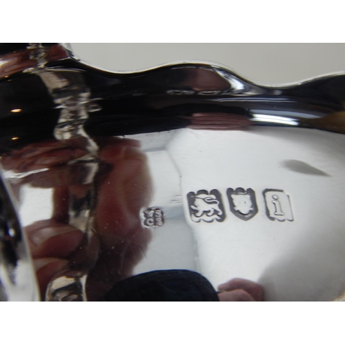 23K - Edwardian Silver Sauceboat: Hallmarked London 1904 by W & G Sissons: Weight 235g