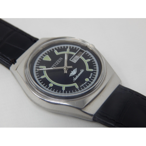 336 - Gentleman's Casio Automatic Day/Date on Black Leather Strap. Working When Catalogued